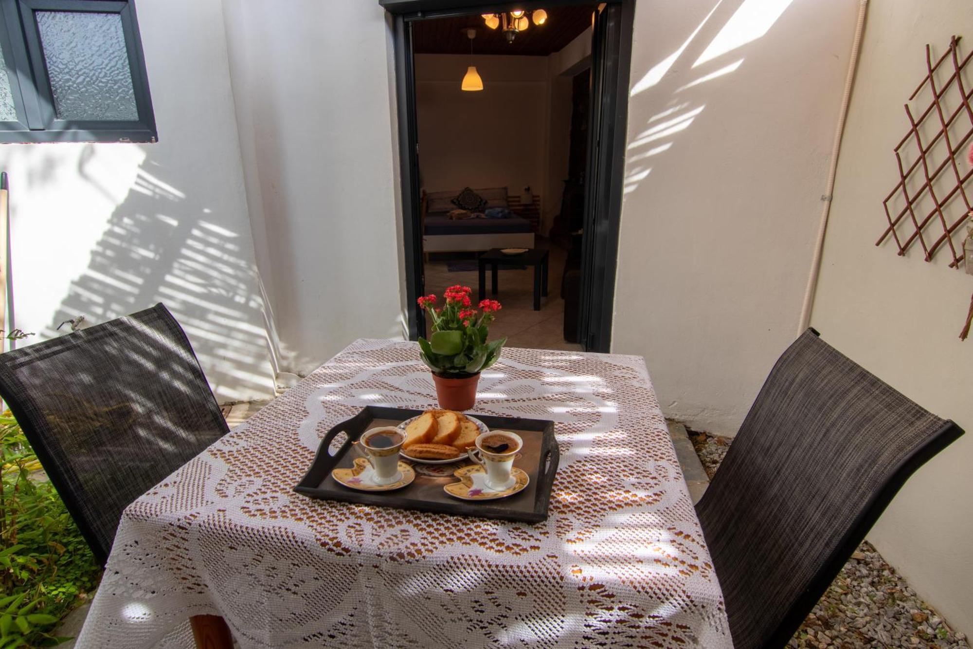 Traditional Stone House Apartment Moudhros Bagian luar foto